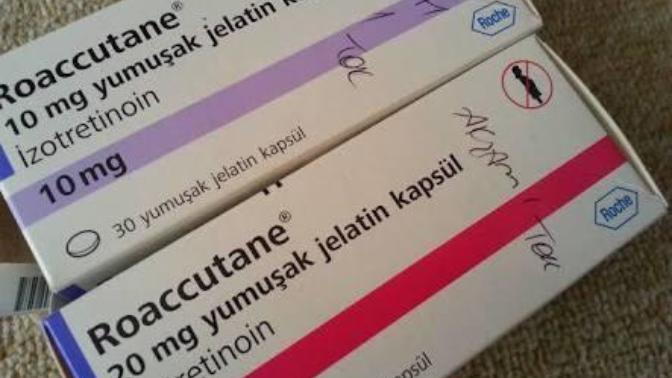 Roaccutane (Akne) Tedavisi Hakkında Bilmeniz Gerekenler