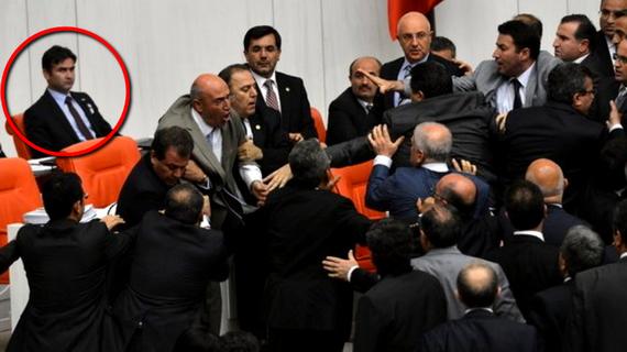 Umursamazlığın Kitabını Yazan İnsan Örneklerini Görmeye Hazır Mısınız?
