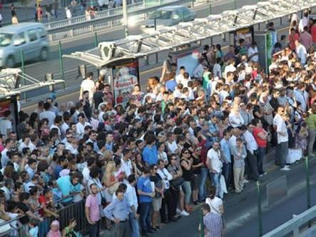Toplu Taşımada Yaşanan Zorluklar