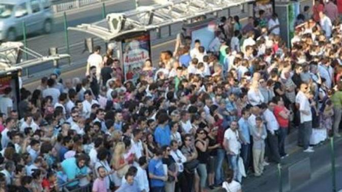 Toplu Taşımada Yaşanan Zorluklar