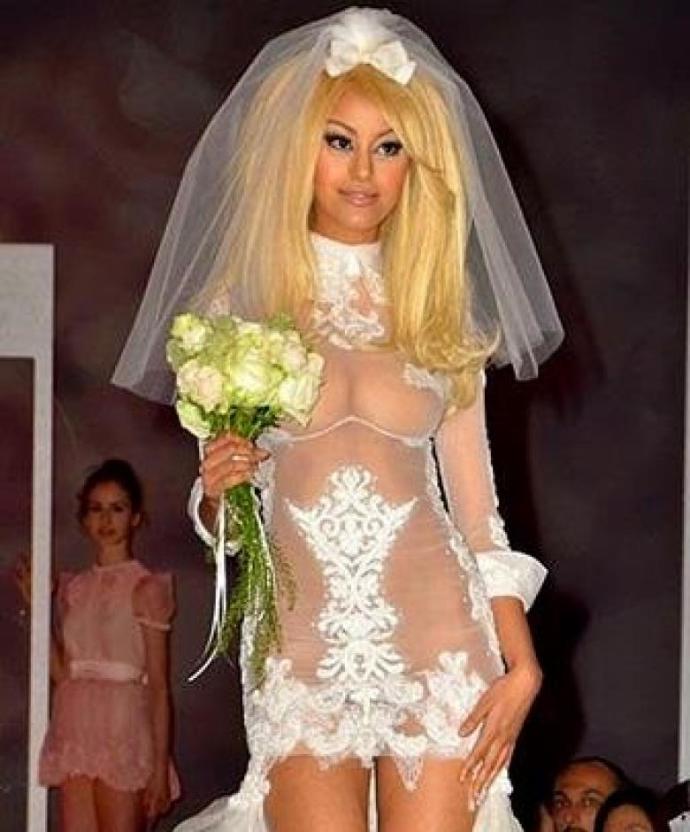 Yurdum Erkeklerinin Görünce Nikah Masasından Üç Hayırla Kalkacağı Gelinlik Modelleri