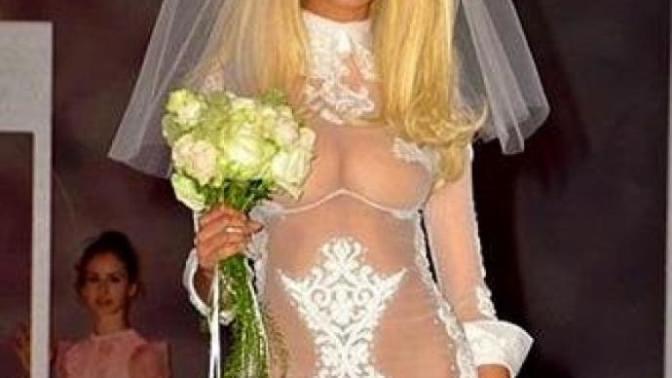 Yurdum Erkeklerinin Görünce Nikah Masasından Üç Hayırla Kalkacağı Gelinlik Modelleri