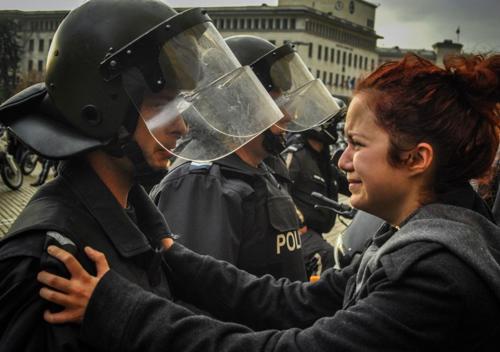 Fedakarlık Deyince Akla Polislerimiz Gelmeli!