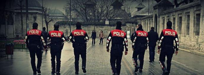 Fedakarlık Deyince Akla Polislerimiz Gelmeli!
