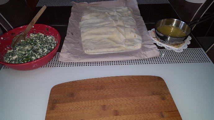 Ispanaklı ve Peynirli Pofuduk Börekler