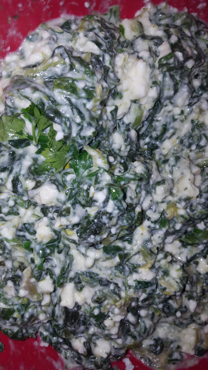Ispanaklı ve Peynirli Pofuduk Börekler