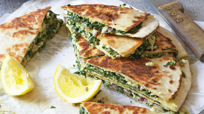 Çeşidi Bol Kolay Gözleme Tarifi