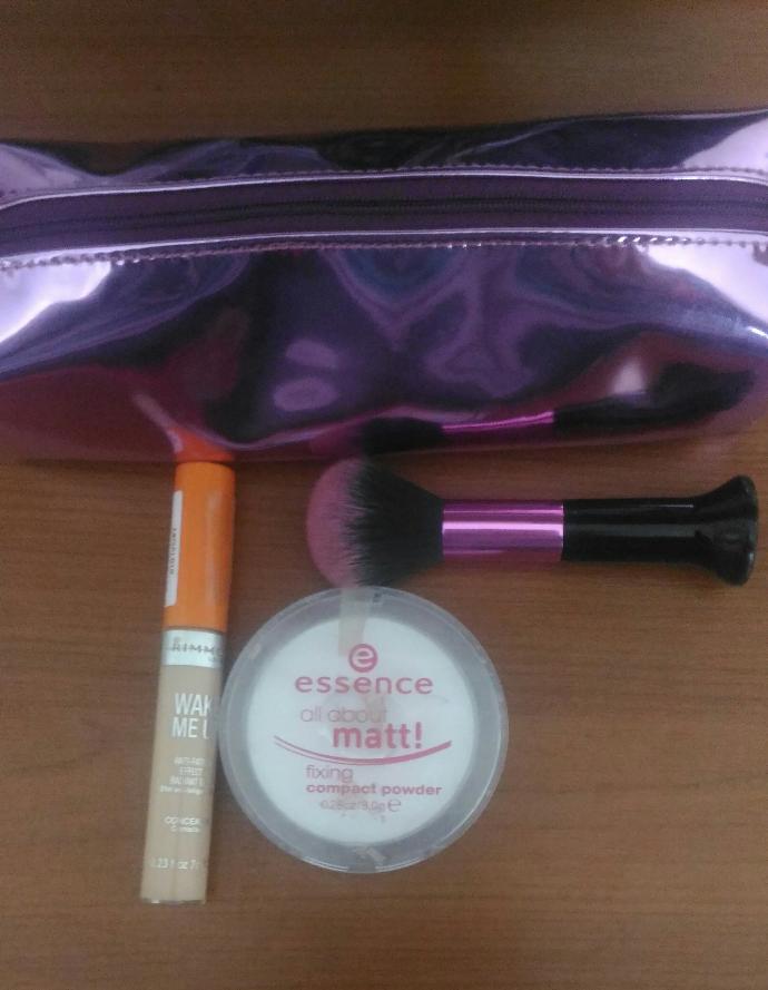 Makyaj Çantamda Neler Var? Günlük Makyaj Rutinim