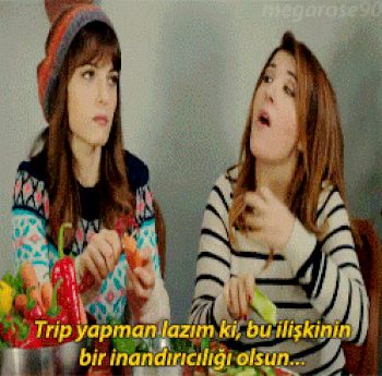 Bir Kızın Size İlgisi Olduğunu Gösteren Tavırları
