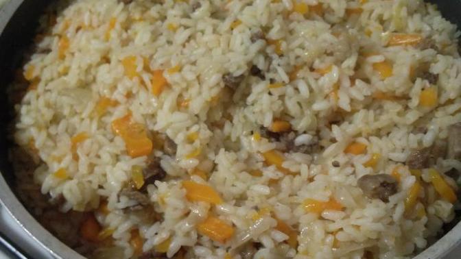 Hem Yöresel Hem Modern Bir Lezzet:Acem Pilavı ve Havuç Ekşilemesi