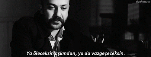 Hiç Aşık Olmamış, Aşk Arayışı İçinde Bulunan İnsanların Yaptıkları Hatalar