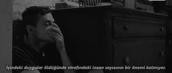 Mantıklı Bir İnsan Olmak İstiyorsanız Duygularınızdan Vazgeçin!