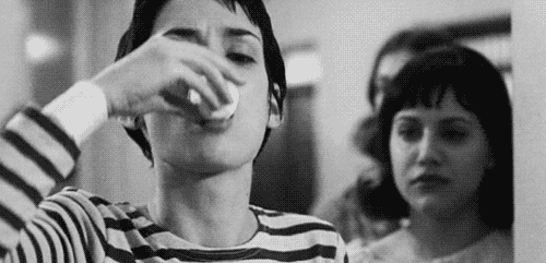 Depresyonda Olan Bir İnsana Nasıl Yaklaşılır?