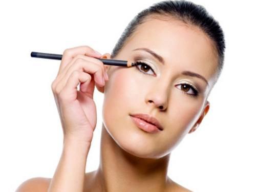 Renkli Eyeliner Kullanımına Yönelik 5 İpucu!
