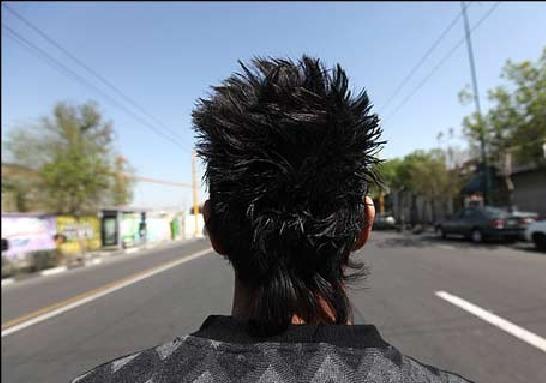Erkeklerde Yeni Moda Saç Stilleri ve Bakım Önerileri
