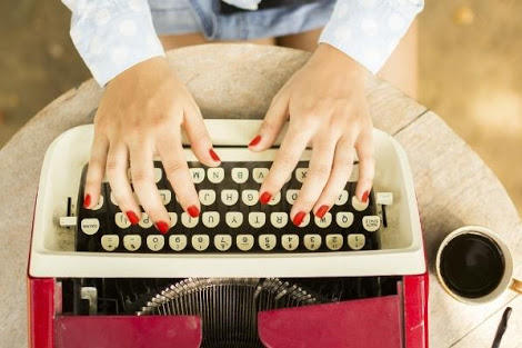 KizlarSoruyor'da Hepimizin "Ben Bunu Tanıyorum" Diyeceği 8 Editör Tipi