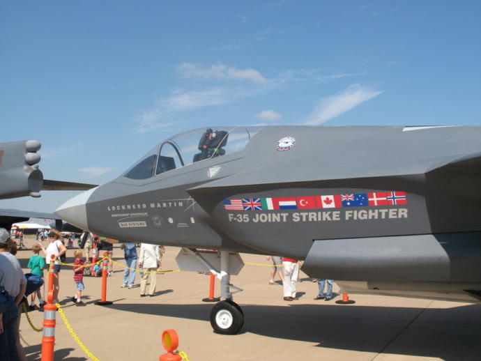 Savaş Şahini : F-35 Lightning II