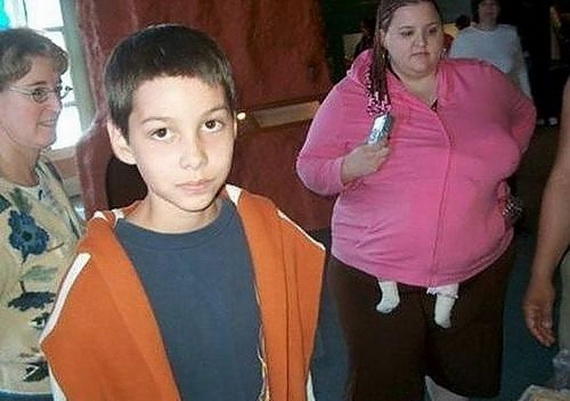 Bazıları Anne Baba Olmayı Çok Yanlış Anlamış!