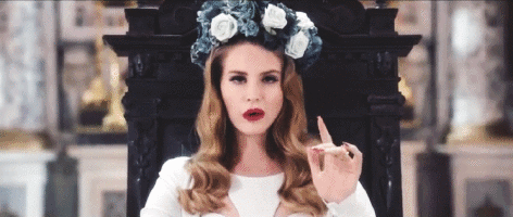 Muhteşem Sesi Ve Güzelliğiyle Büyüleyen Lana Del Rey