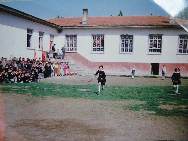 Cumhuriyetin Türk Kadınına Verdiği Haklar
