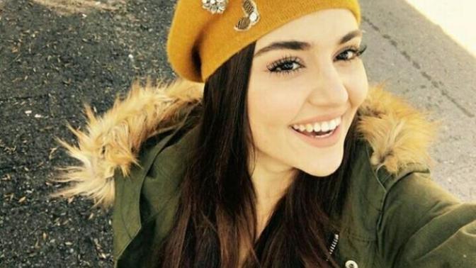 Hande Erçel İle Nude Ruj Makyajı!
