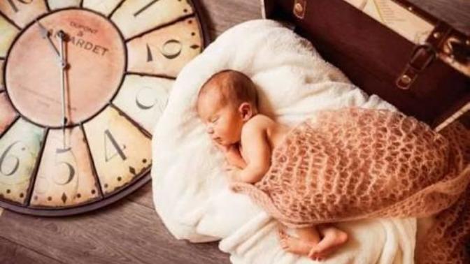 Çok Sevince Sıkılmayan Bir Aşk Yapmışlar, Adını da "Evlat" Koymuşlar