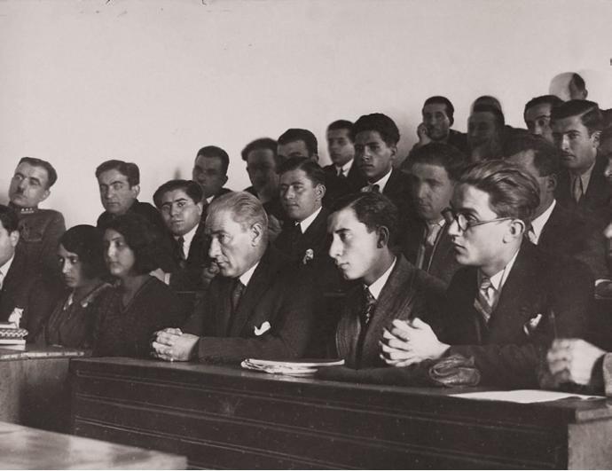 Eğitimde Birlik: Tevhid-i Tedrisat Kanunu