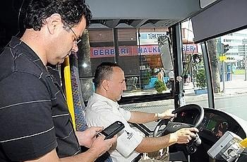 Otobüste Karşılaştığınızda Öfke Kontrolü Yapmak İçin Nefes Alıp Verdirten 10 Tip!