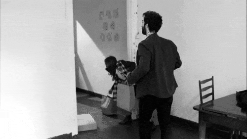 Deli Dolu Adamlar Güzel Sever, Deli Sever Çünkü Onlar Şeytan Tüylüdür!