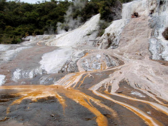 Yeni Zelanda'nın En Ünlü 5 Jeotermal Parkı