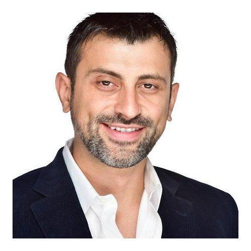 Kurucumuz Tolga Tanrıseven Webrazzi'de KizlarSoruyor Topluluğunu Anlatıyor!