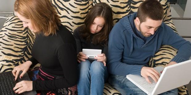 İnternet Bağımlısı Olduğunuzu Gösteren 5 Durum