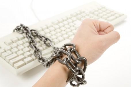 İnternet Bağımlısı Olduğunuzu Gösteren 5 Durum