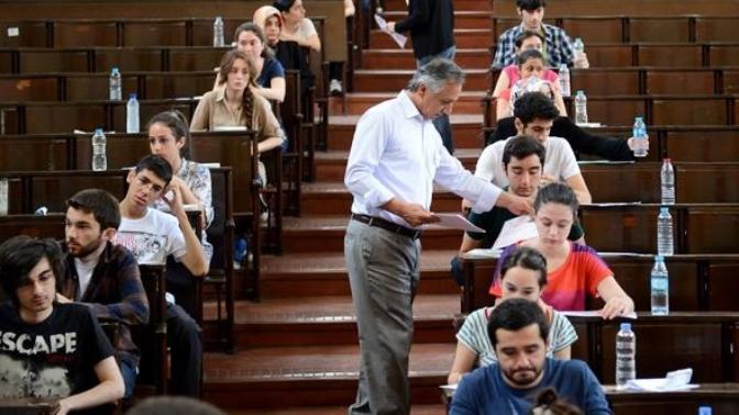 Suriyeliler Üniversitelere Sınavsız Giriyor Yaygarası