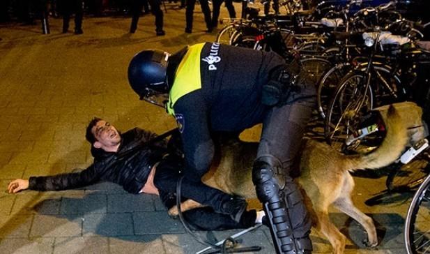 Hollanda ''Türklere Yaptığı Eylemler'' Sonucunda, Kendi Anayasasını Çiğnemiştir!