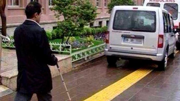 Engellilere Siz Engel Olmayın