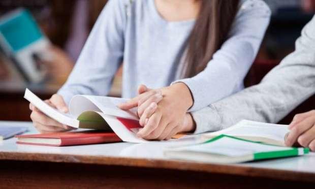 Aynı Anda İki Sevgiliyi İdare Etmenin Püf Noktaları