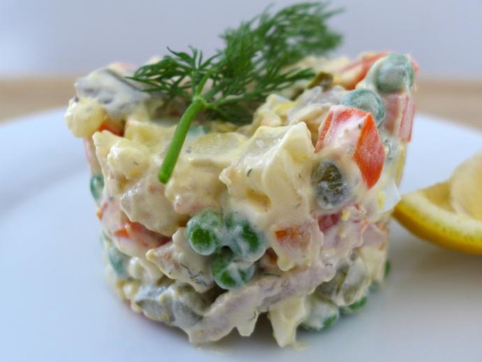 RızaSönmezin Anlatımıyla Amerikan Salatası, Rus Salatası