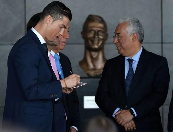 Cristiano Ronaldo İçin Yapılan 'Benzersiz' Büste İnternet Kullanıcıları Tarafından Verilen Doğaüstü Tepkiler