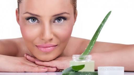 Mısırlıların 'Gençleştiren Bitki' Dedikleri Aloe Vera İle 2 Mucizevi Maske Tarifi!