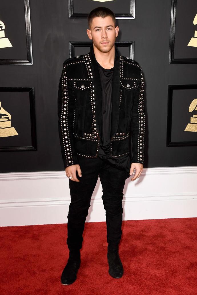 Grammy 2017 Müzik Ödüllerinde En İyi Giyimli 6 Erkek Sanatçı
