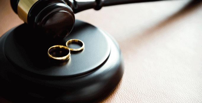 Kadın Düşmanı Olduğunuzu Gösteren 14 Düşünce
