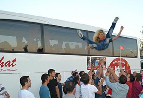 Kızlar da Askere Gitse Nasıl Olurdu?