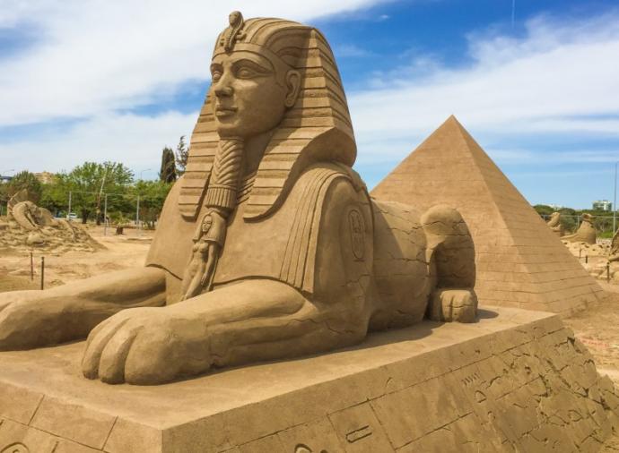 Sanatın Ötesinde Bir Sanat: Kum Heykelciliği