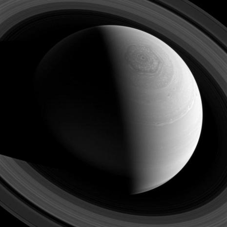 Nasa, Satürn'ün Muhteşem Görüntülerini Paylaştı!