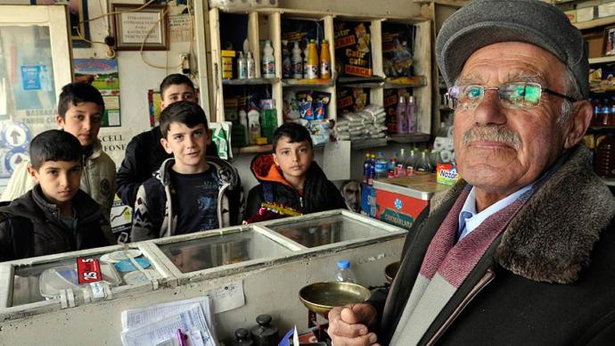 İbret Dolu 83 Yıllık Bir Hayat: Bakkal Amca