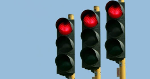 Siz Hala Aşk Hayatınıza Trafik Işıkları Yerleştirmediniz mi? İşte Aşkın Kırmızı Sarı Yeşil Hali!