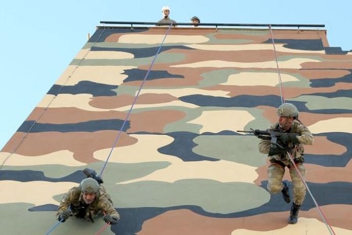 Türk Silahlı Kuvvetlerinin Göz Bebeği 'Bordo Bereliler'