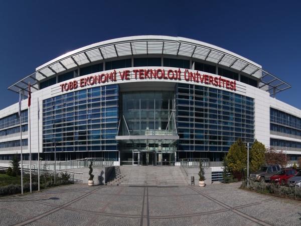 Vakıf Üniversitesi Tercih Edecekler İçin Türkiye'nin En İyi İlk 10 Vakıf Üniversitesi