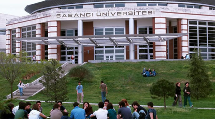 Vakıf Üniversitesi Tercih Edecekler İçin Türkiye'nin En İyi İlk 10 Vakıf Üniversitesi